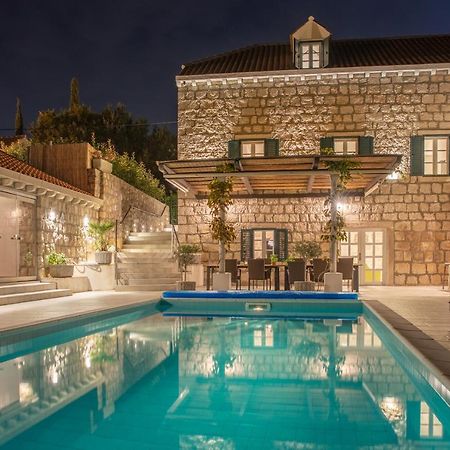 Villa Joe Čilipi Exteriör bild