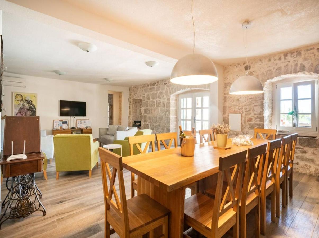 Villa Joe Čilipi Exteriör bild