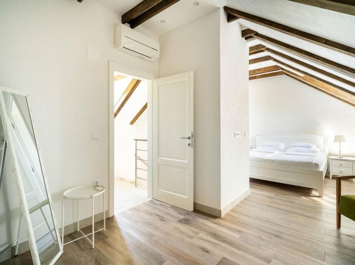 Villa Joe Čilipi Exteriör bild