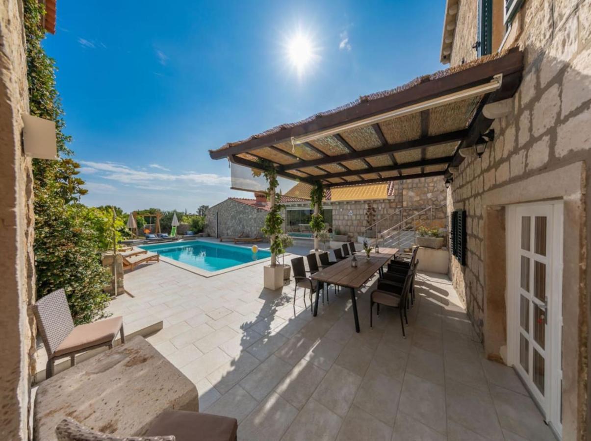 Villa Joe Čilipi Exteriör bild